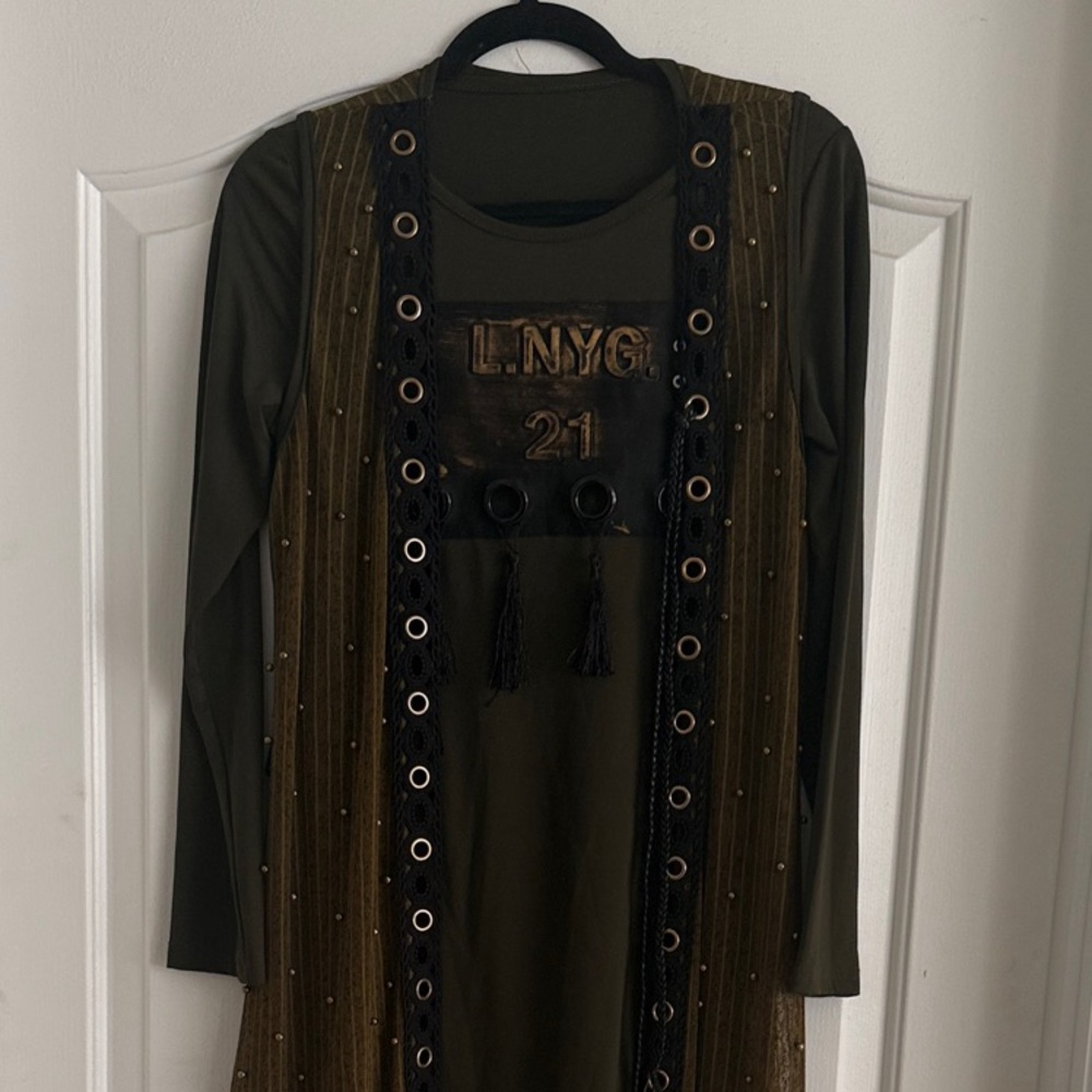 Olive Green Two-Piece Tunic Set with Eyelet Vest